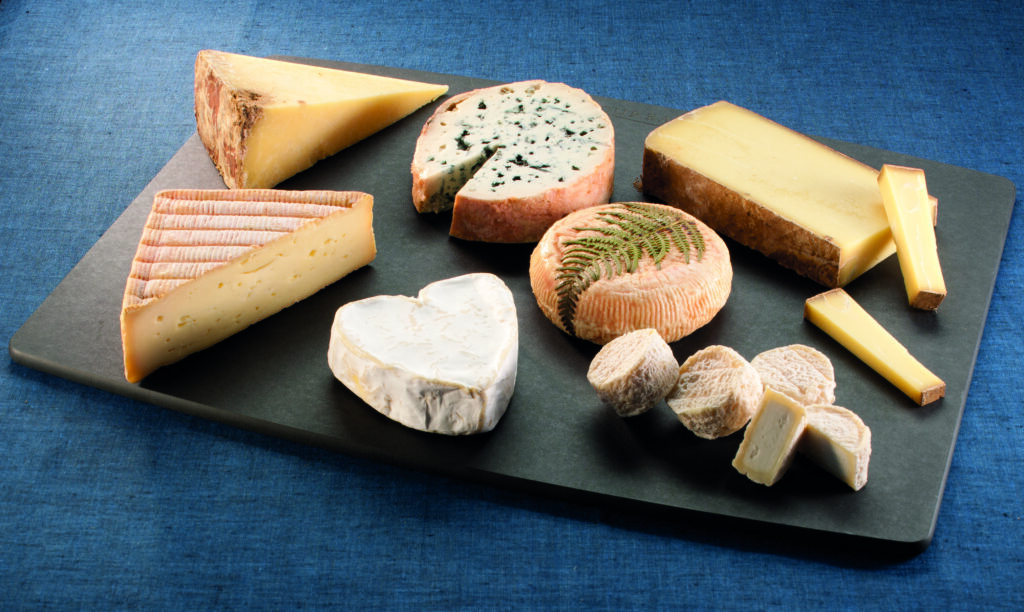 how to make the perfect cheeseboard