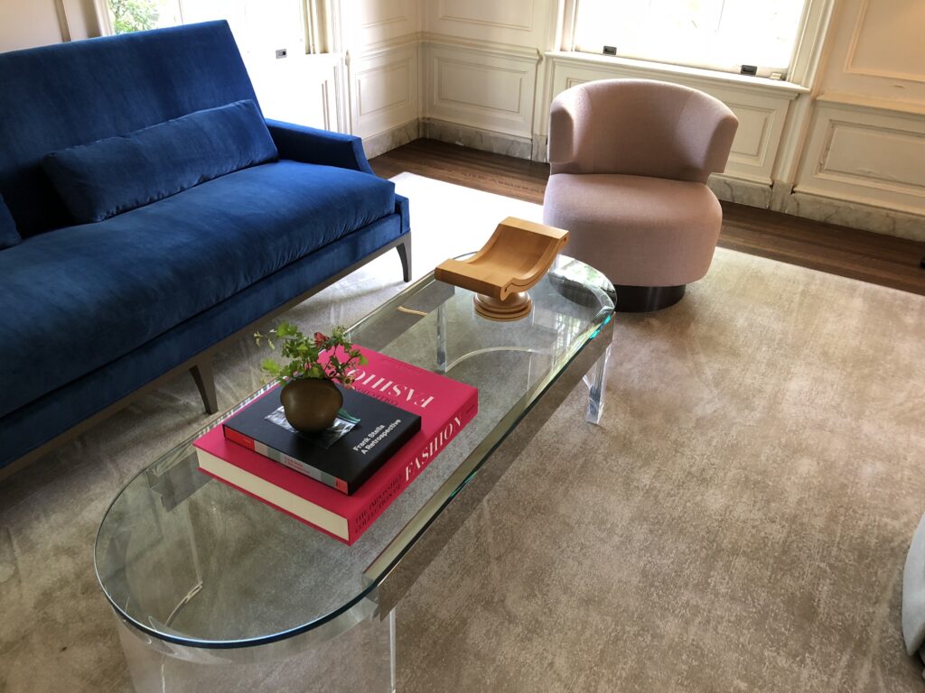5 Simple Steps to Arrange a Coffee Table 